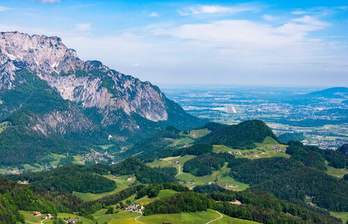 Berge und Landschaft der Grenzregion Salzburg–Bayern, in der das Euregio-Projekt stattfindet.