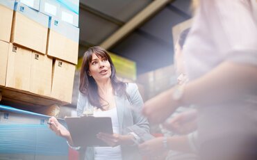 Fachkräfte optimieren ihren Einkauf und verbessern Beschaffungsprozesse in der Weiterbildung für nachhaltigen Unternehmenserfolg.