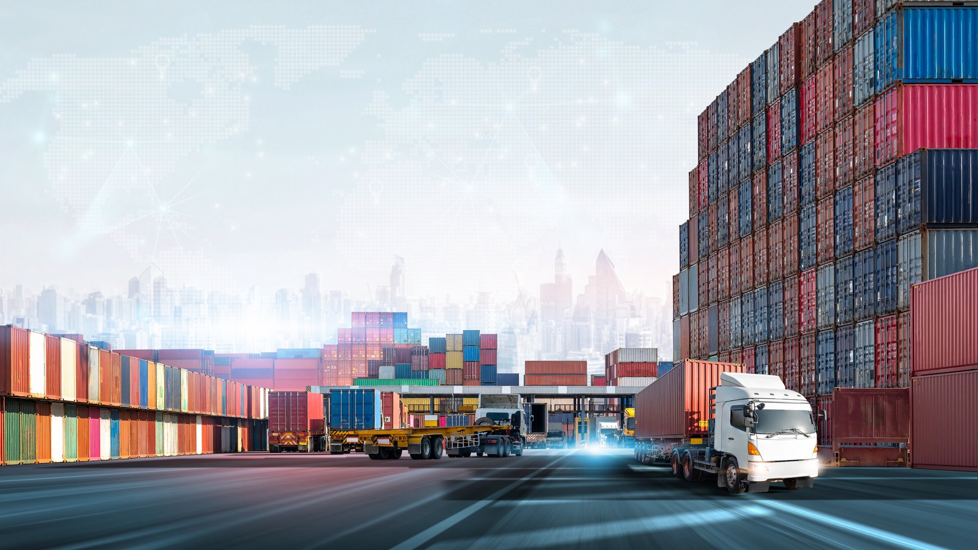 Containerhafen mit Lkw und gestapelten Frachtcontainern als Symbol für globale Logistik und Transport