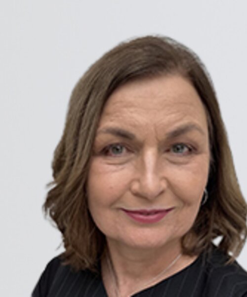 Marion Etti 
