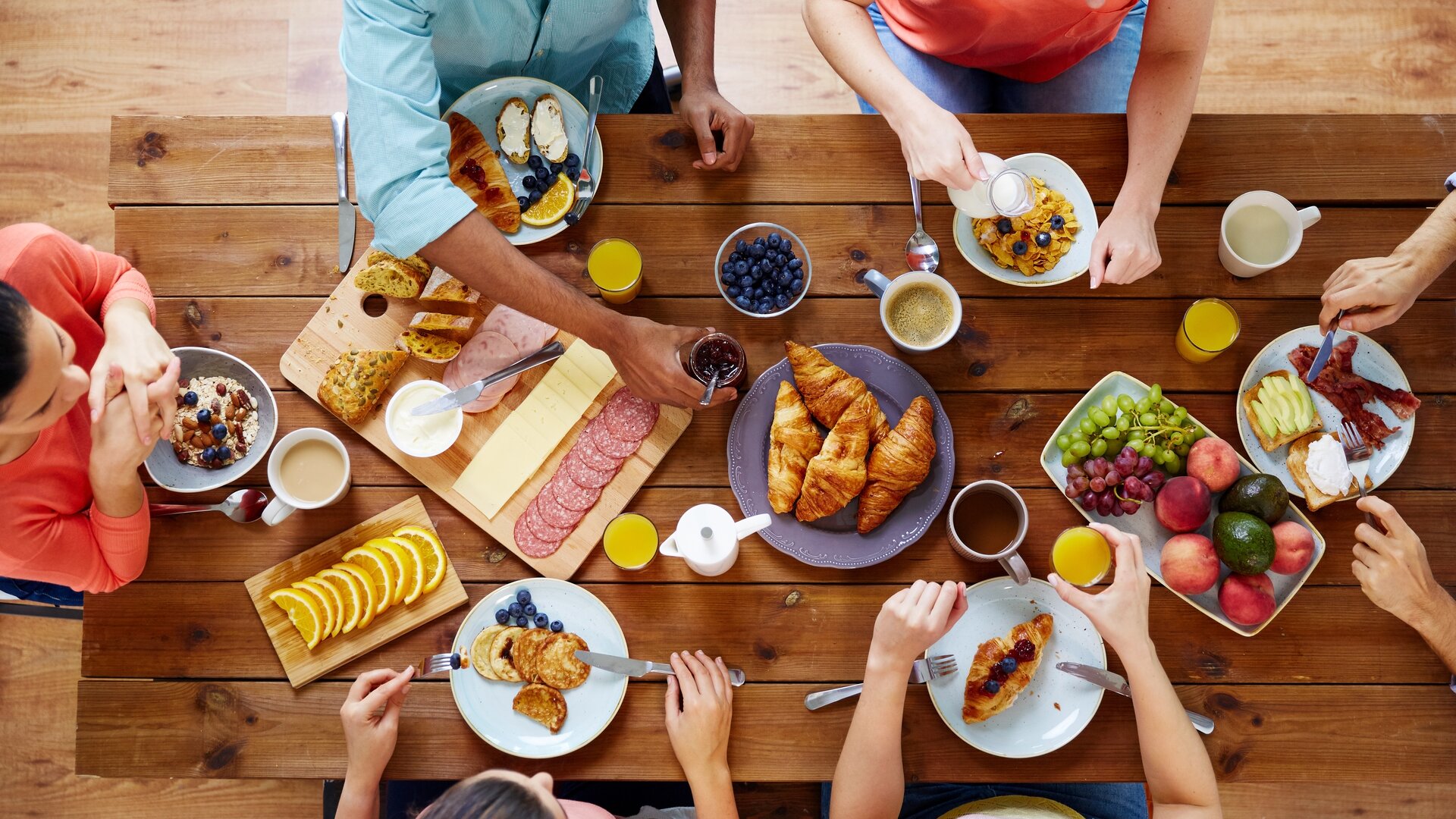 Ausbilderfrühstück in München: Gemeinsames Frühstück mit fachlichem Austausch und Networking für Ausbilder.