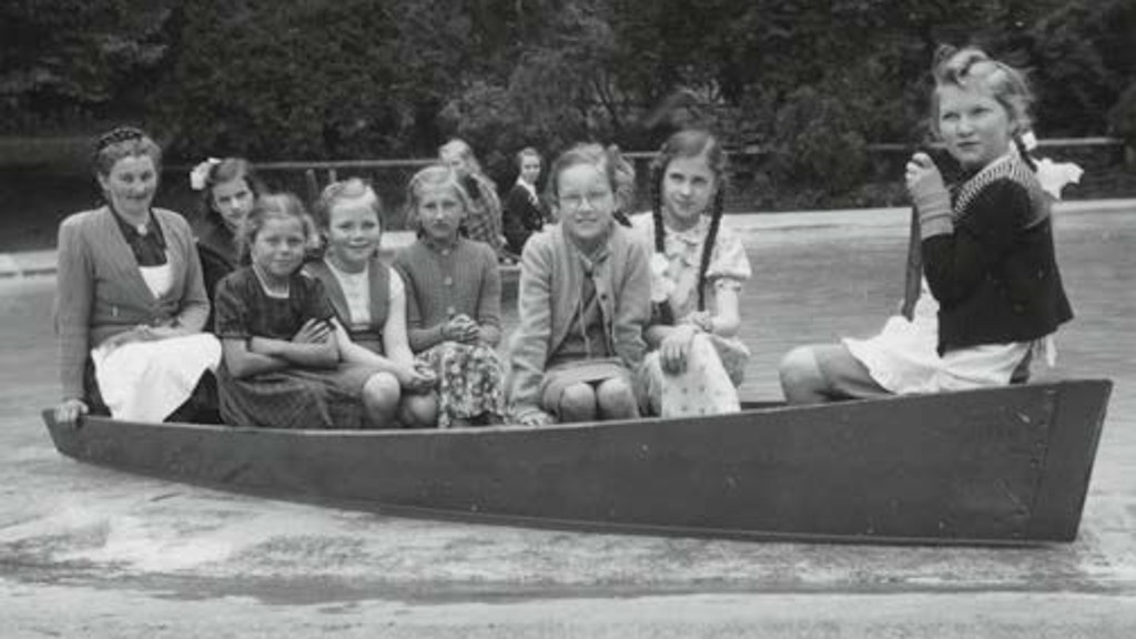 Westerham Historie: Bootsfahrt am Weiher