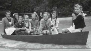 Westerham Historie: Bootsfahrt am Weiher
