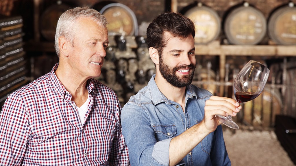 Eine Weiterbildung zum gepr. Sommelier/-ière IHK, Ihr Einstieg in die internationale Sommellerie!